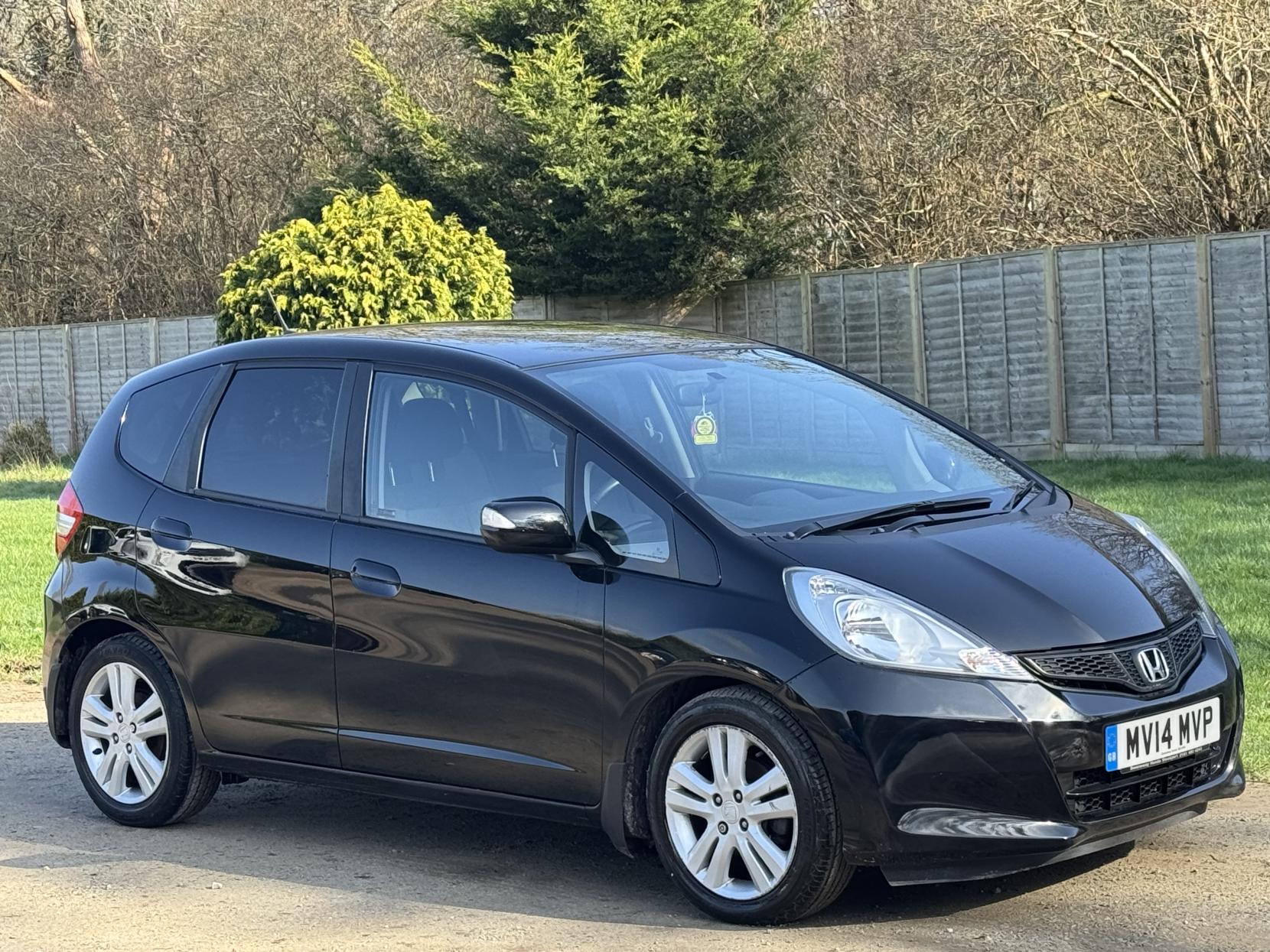 Honda Jazz 1.4 i-VTEC ES Plus Hatchback 5dr Petrol CVT Euro 5 (99 ps)