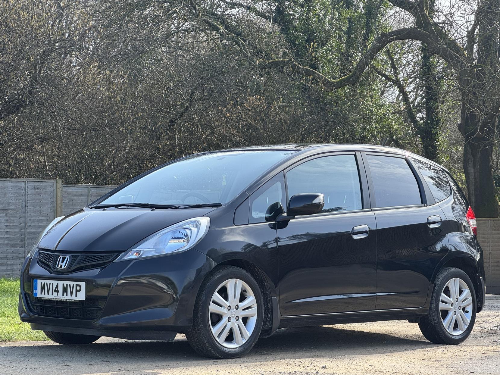 Honda Jazz 1.4 i-VTEC ES Plus Hatchback 5dr Petrol CVT Euro 5 (99 ps)