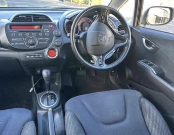 Honda Jazz 1.4 i-VTEC ES Plus Hatchback 5dr Petrol CVT Euro 5 (99 ps)