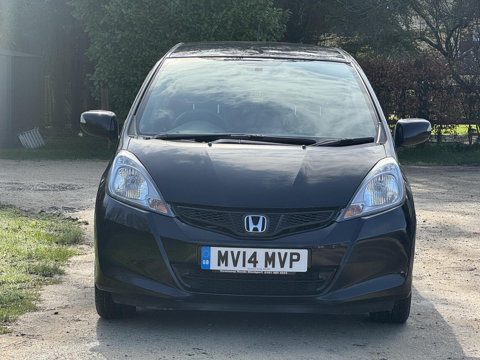 Honda Jazz 1.4 i-VTEC ES Plus Hatchback 5dr Petrol CVT Euro 5 (99 ps)