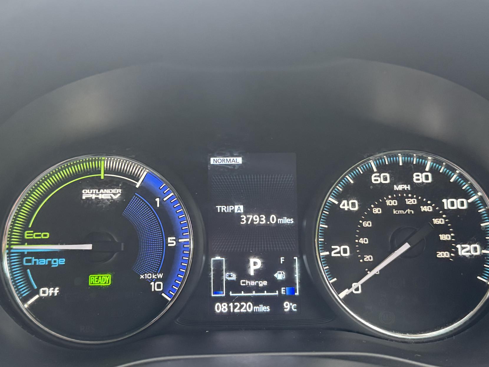 Mitsubishi Outlander 2.4h TwinMotor 13.8kWh Reflex SUV 5dr Petrol Plug-in Hybrid CVT 4WD Euro 6 (s/s) (224 ps)