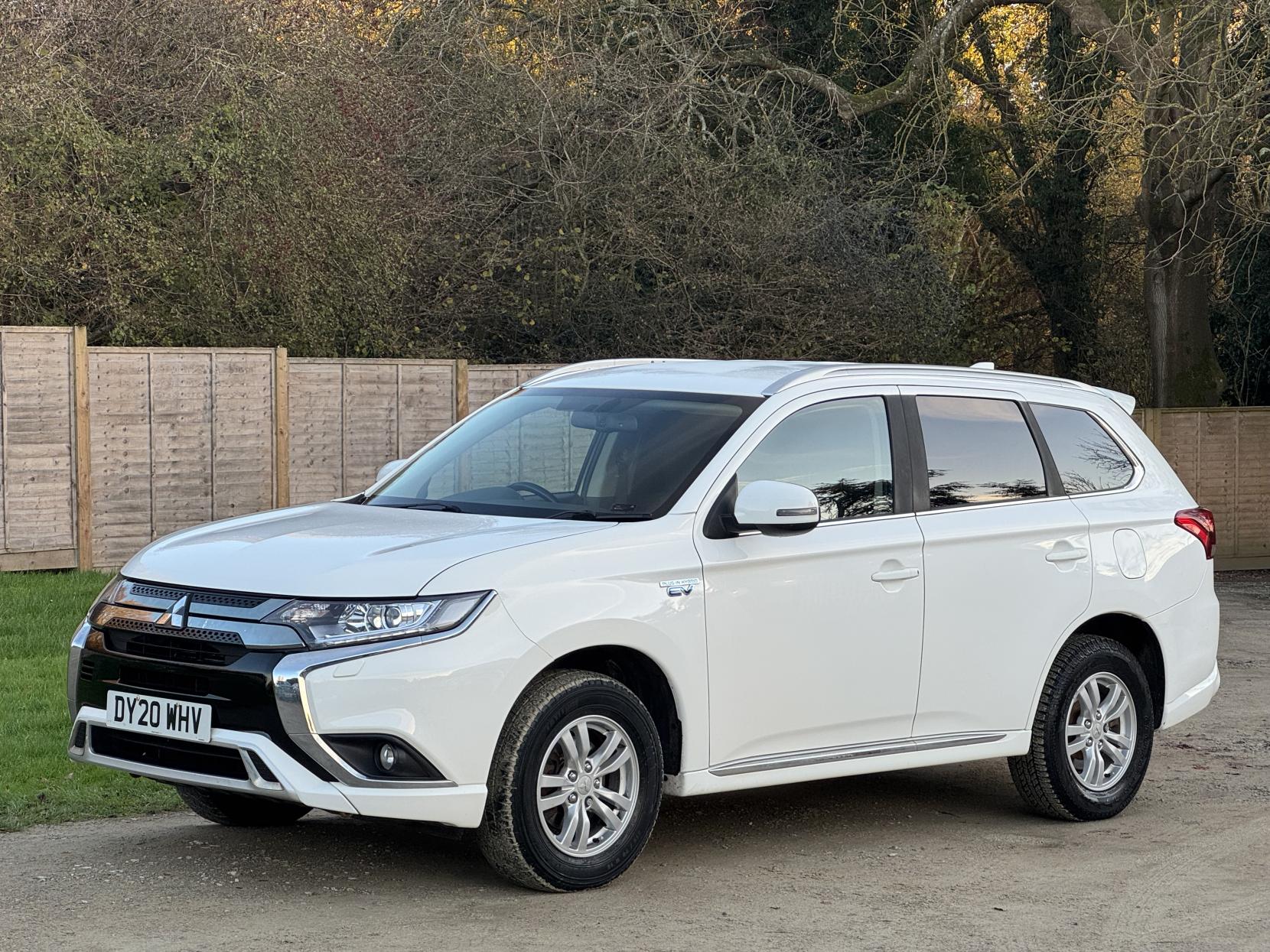 Mitsubishi Outlander 2.4h TwinMotor 13.8kWh Reflex SUV 5dr Petrol Plug-in Hybrid CVT 4WD Euro 6 (s/s) (224 ps)