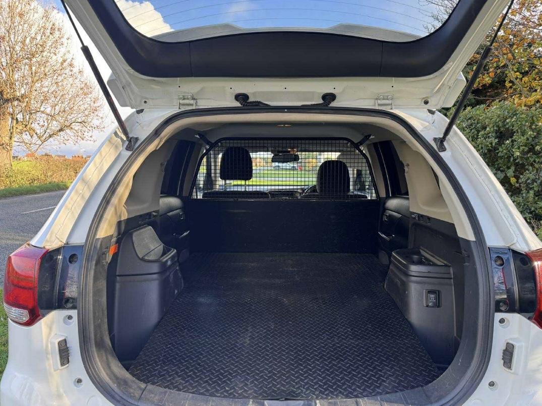 Mitsubishi Outlander 2.4h TwinMotor 13.8kWh Reflex SUV 5dr Petrol Plug-in Hybrid CVT 4WD Euro 6 (s/s) (224 ps)