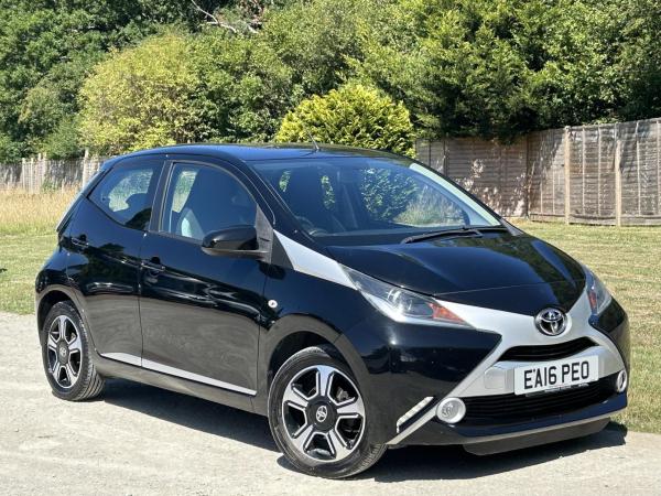 Toyota AYGO 1.0 VVT-i x-clusiv Hatchback 5dr Petrol Manual Euro 5 Euro 5 (68 ps)