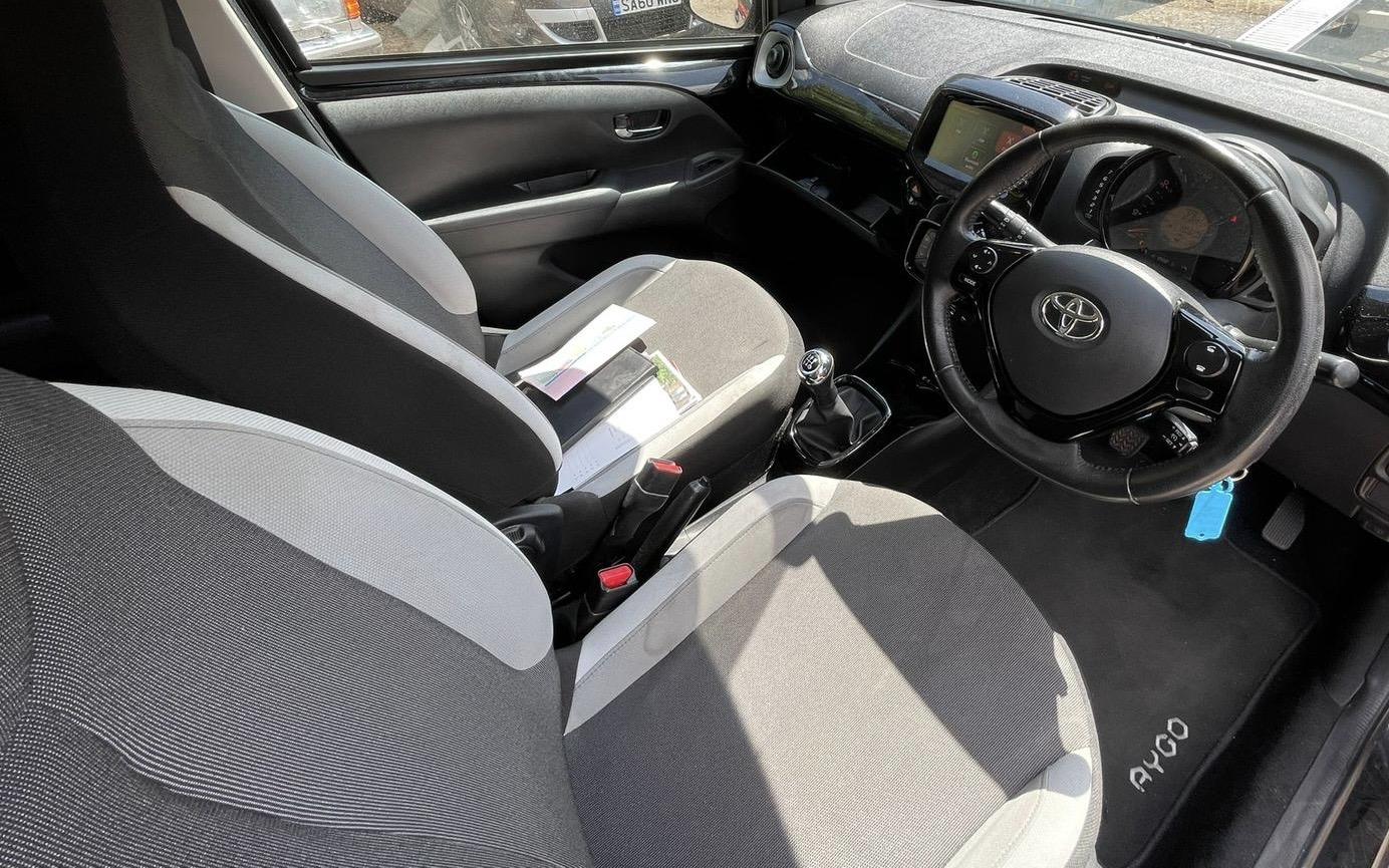 Toyota AYGO 1.0 VVT-i x-clusiv Hatchback 5dr Petrol Manual Euro 5 Euro 5 (68 ps)