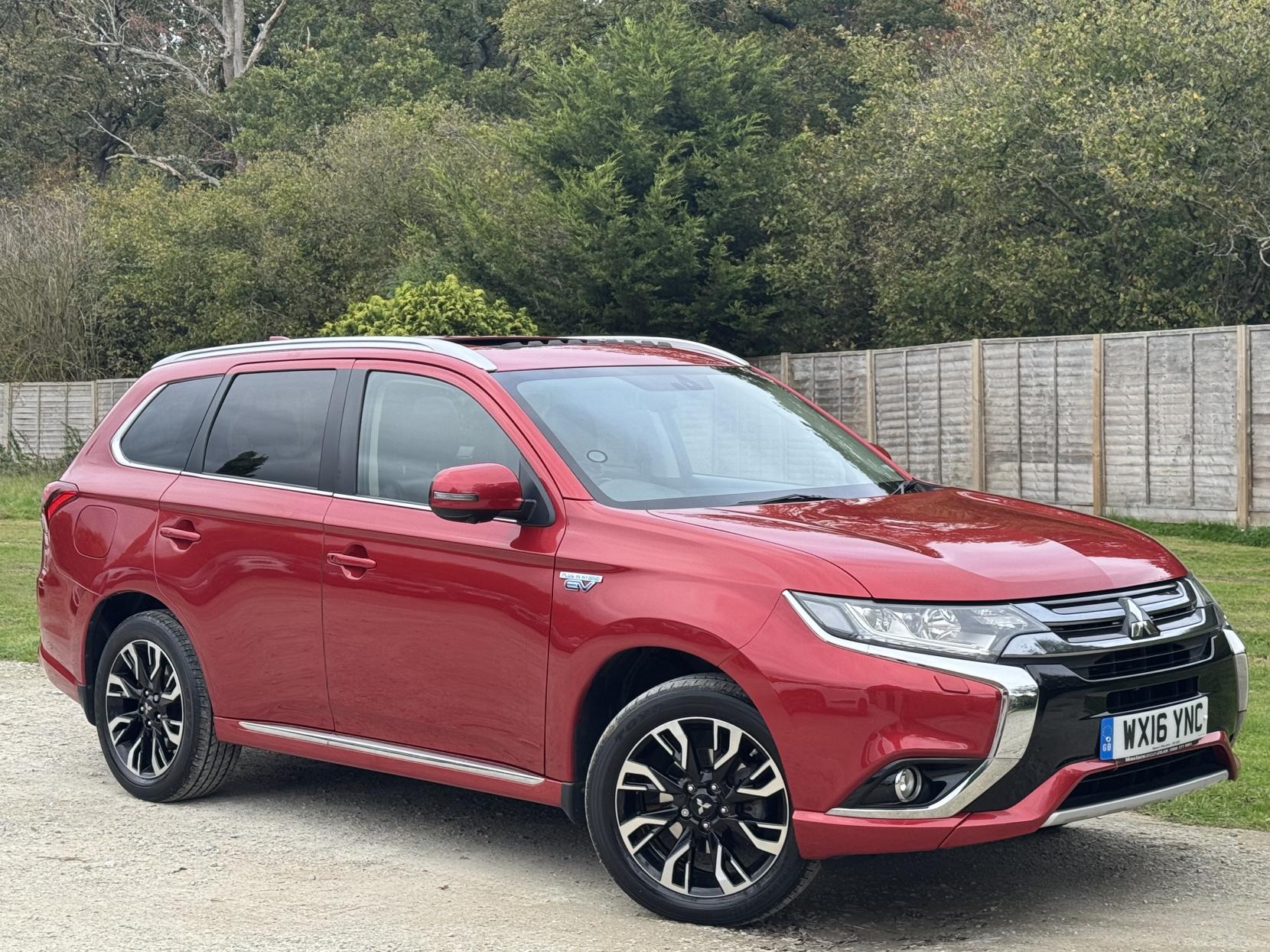 Mitsubishi Outlander 2.0h 12kWh GX4h SUV 5dr Petrol Plug-in Hybrid CVT 4WD Euro 6 (s/s) (200 ps)