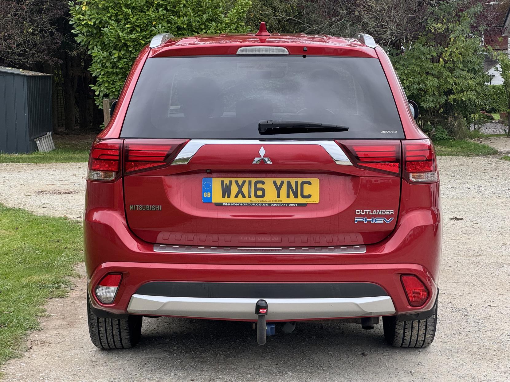 Mitsubishi Outlander 2.0h 12kWh GX4h SUV 5dr Petrol Plug-in Hybrid CVT 4WD Euro 6 (s/s) (200 ps)
