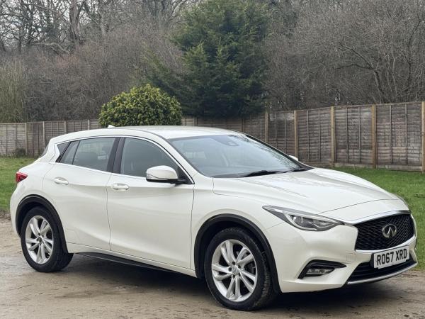 Infiniti Q30 1.5d Business Executive Hatchback 5dr Diesel DCT Euro 6 (s/s) (109 ps)