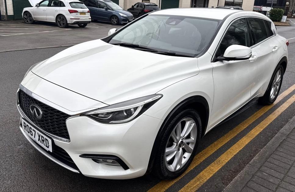 Infiniti Q30 1.5d Business Executive Hatchback 5dr Diesel DCT Euro 6 (s/s) (109 ps)