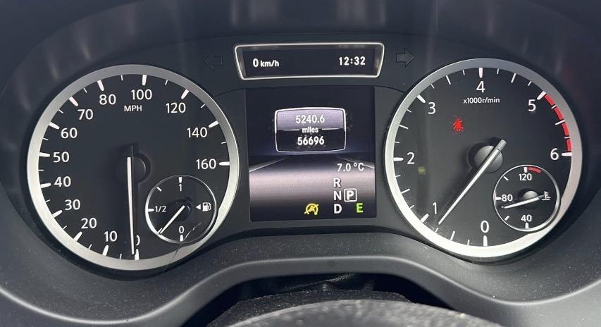 Infiniti Q30 1.5d Business Executive Hatchback 5dr Diesel DCT Euro 6 (s/s) (109 ps)