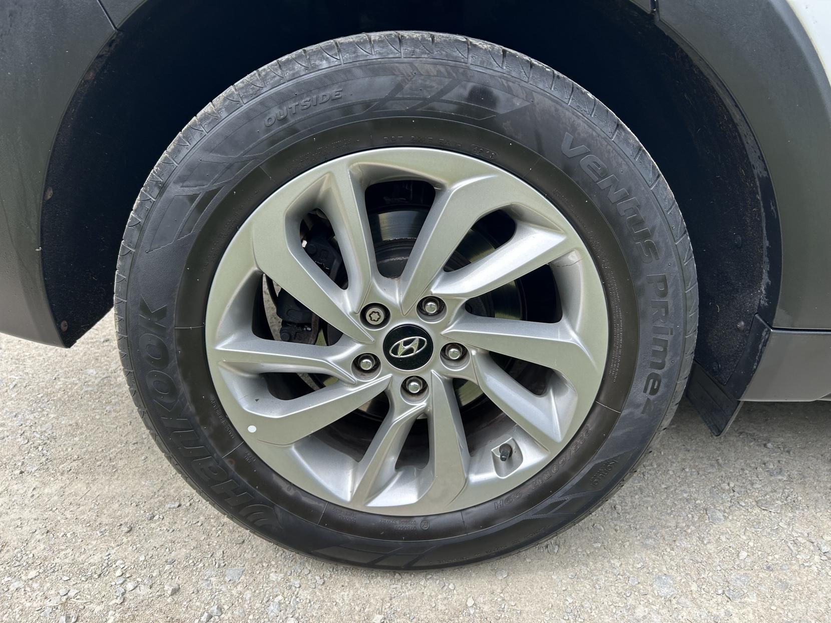 Hyundai TUCSON 1.7 CRDi Blue Drive SE Nav SUV 5dr Diesel Manual Euro 6 (s/s) (116 ps)