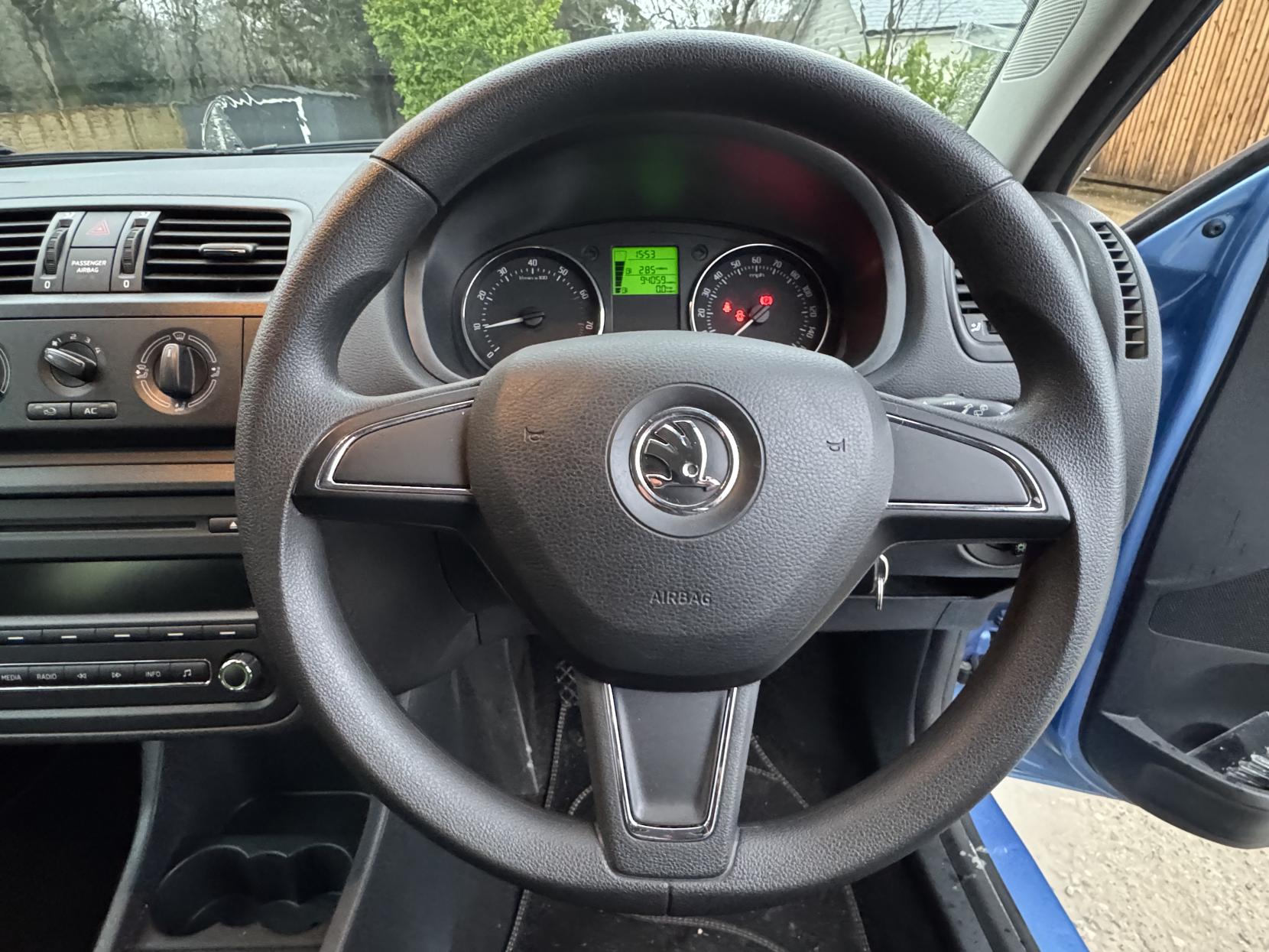 Skoda Fabia 1.2 SE Hatchback 5dr Petrol Manual Euro 5 (69 ps)