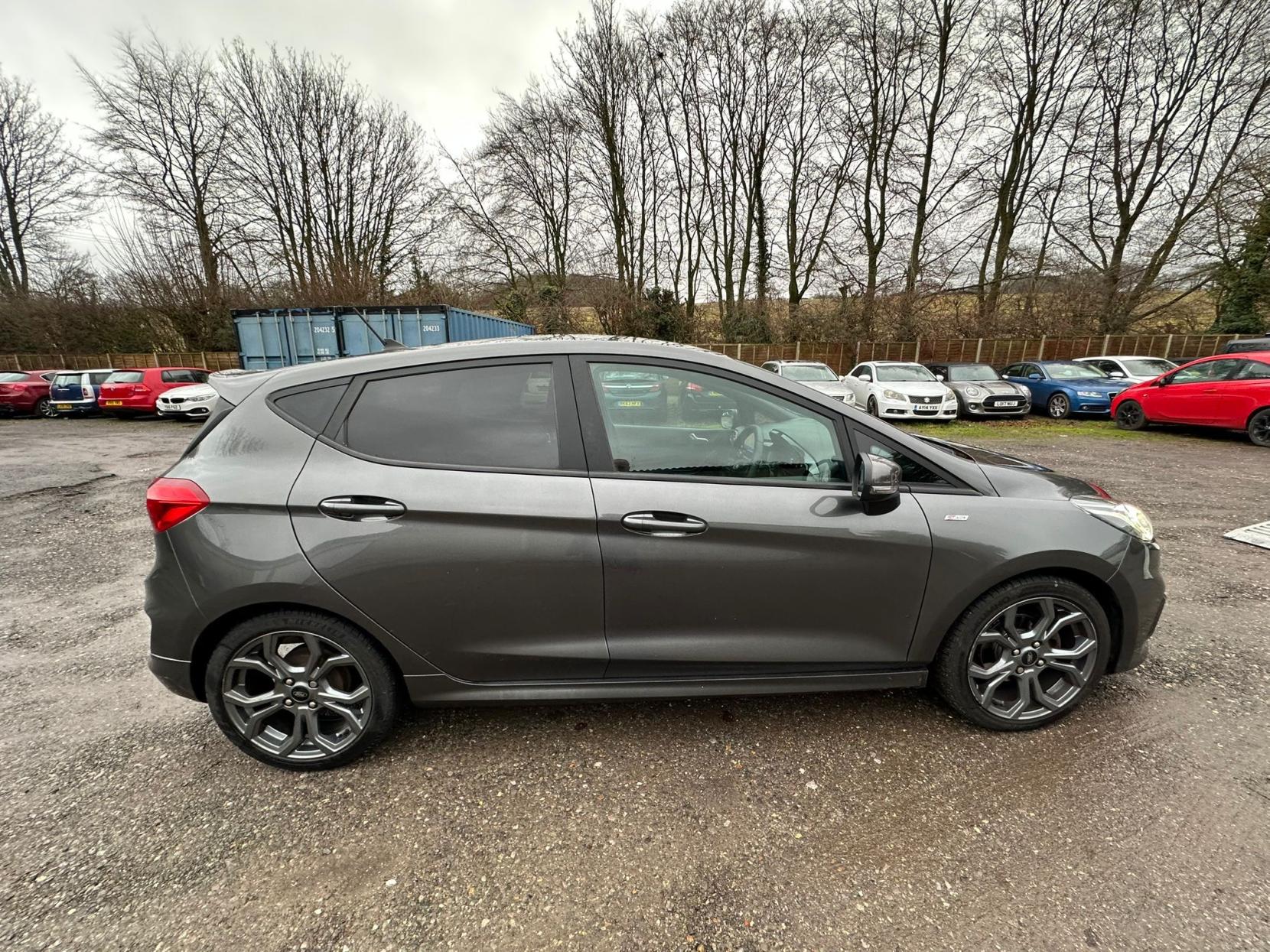 Ford Fiesta 1.0T EcoBoost ST-Line Edition Hatchback 5dr Petrol Manual Euro 6 (s/s) (95 ps)