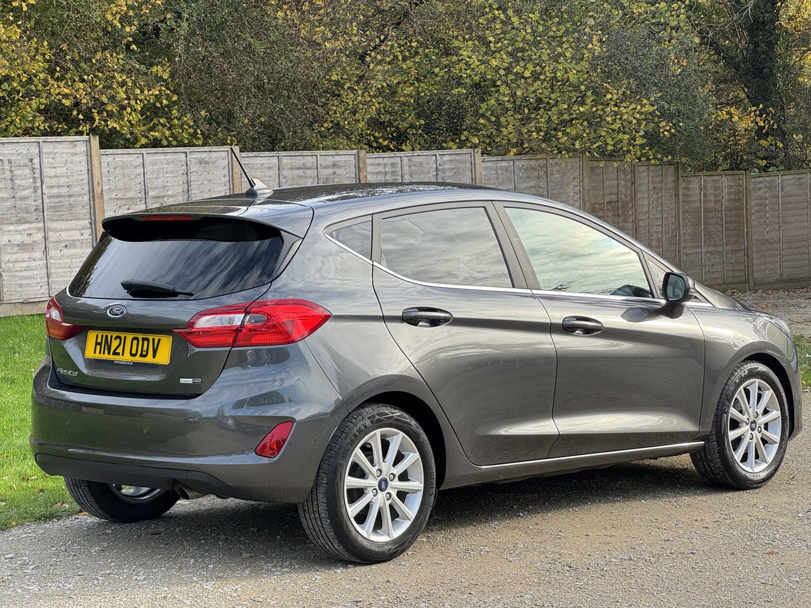 Ford Fiesta 1.0T EcoBoost MHEV Titanium Hatchback 5dr Petrol Manual Euro 6 (s/s) (125 ps)