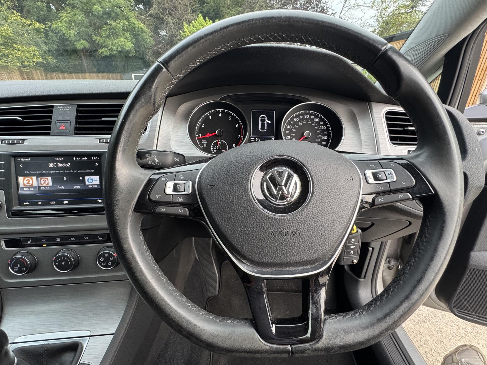 Volkswagen Golf 1.4 TSI BlueMotion Tech Match Edition Hatchback 5dr Petrol Manual Euro 6 (s/s) (125 ps)