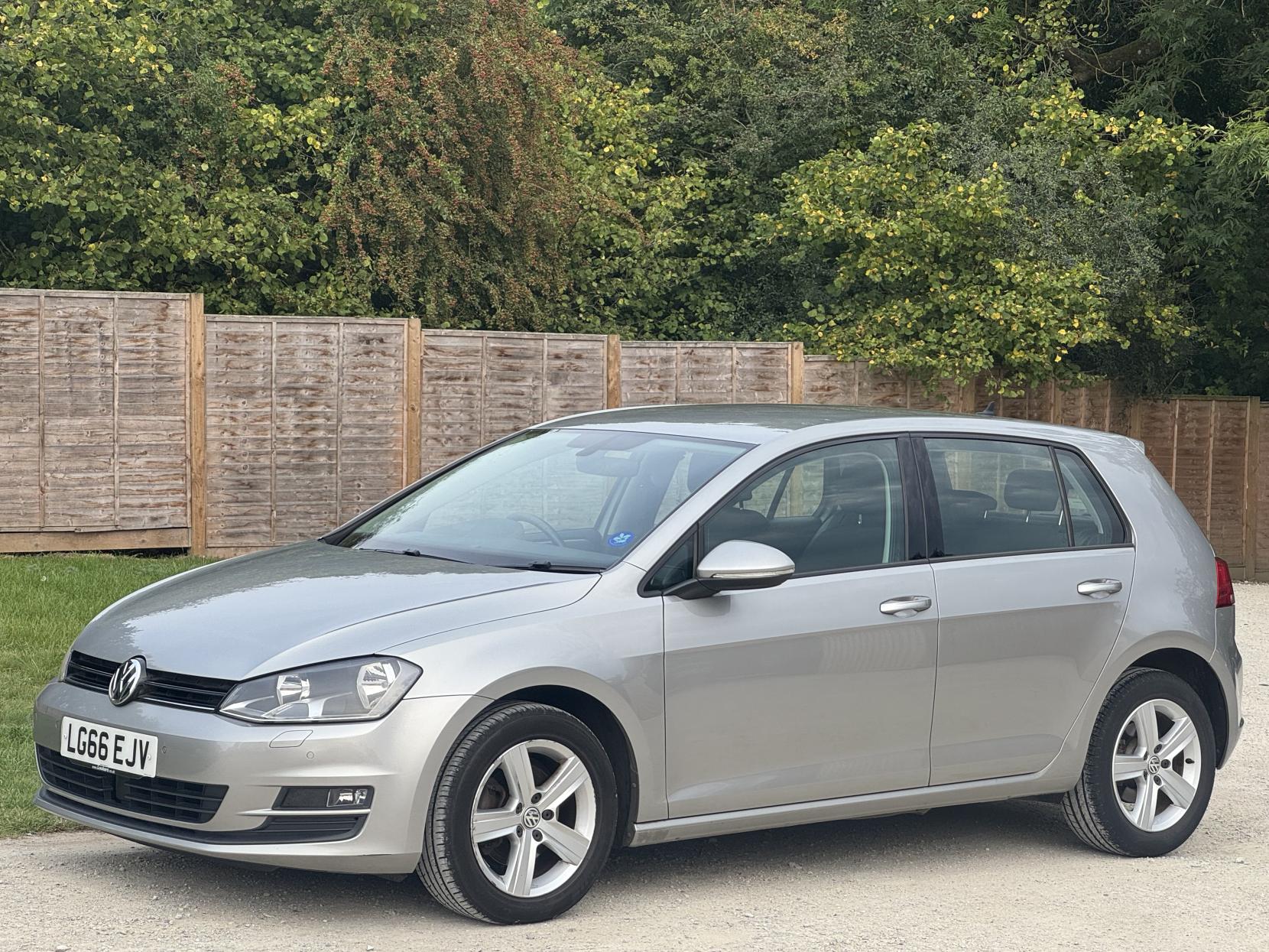 Volkswagen Golf 1.4 TSI BlueMotion Tech Match Edition Hatchback 5dr Petrol Manual Euro 6 (s/s) (125 ps)