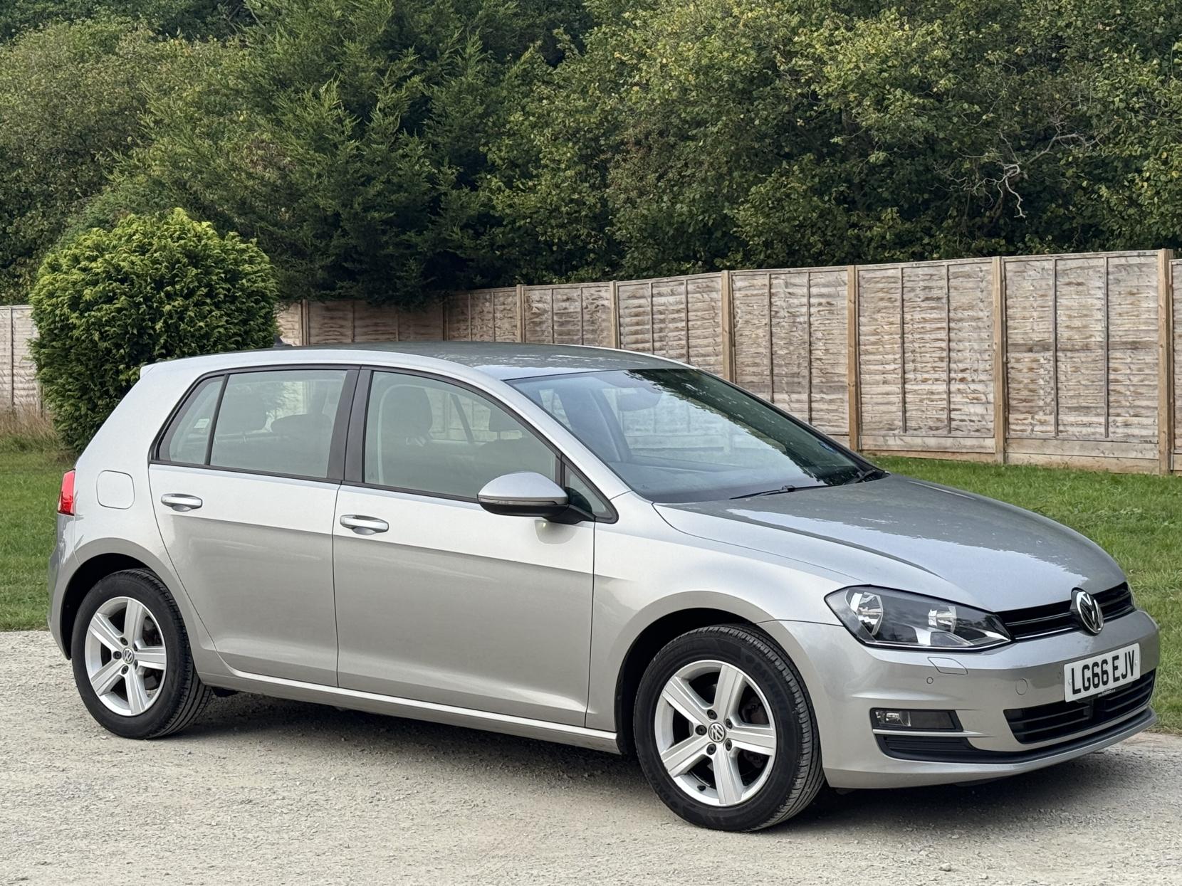 Volkswagen Golf 1.4 TSI BlueMotion Tech Match Edition Hatchback 5dr Petrol Manual Euro 6 (s/s) (125 ps)