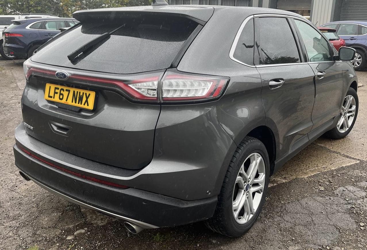 Ford Edge 2.0 TDCi Titanium SUV 5dr Diesel Powershift AWD Euro 6 (s/s) (210 ps)