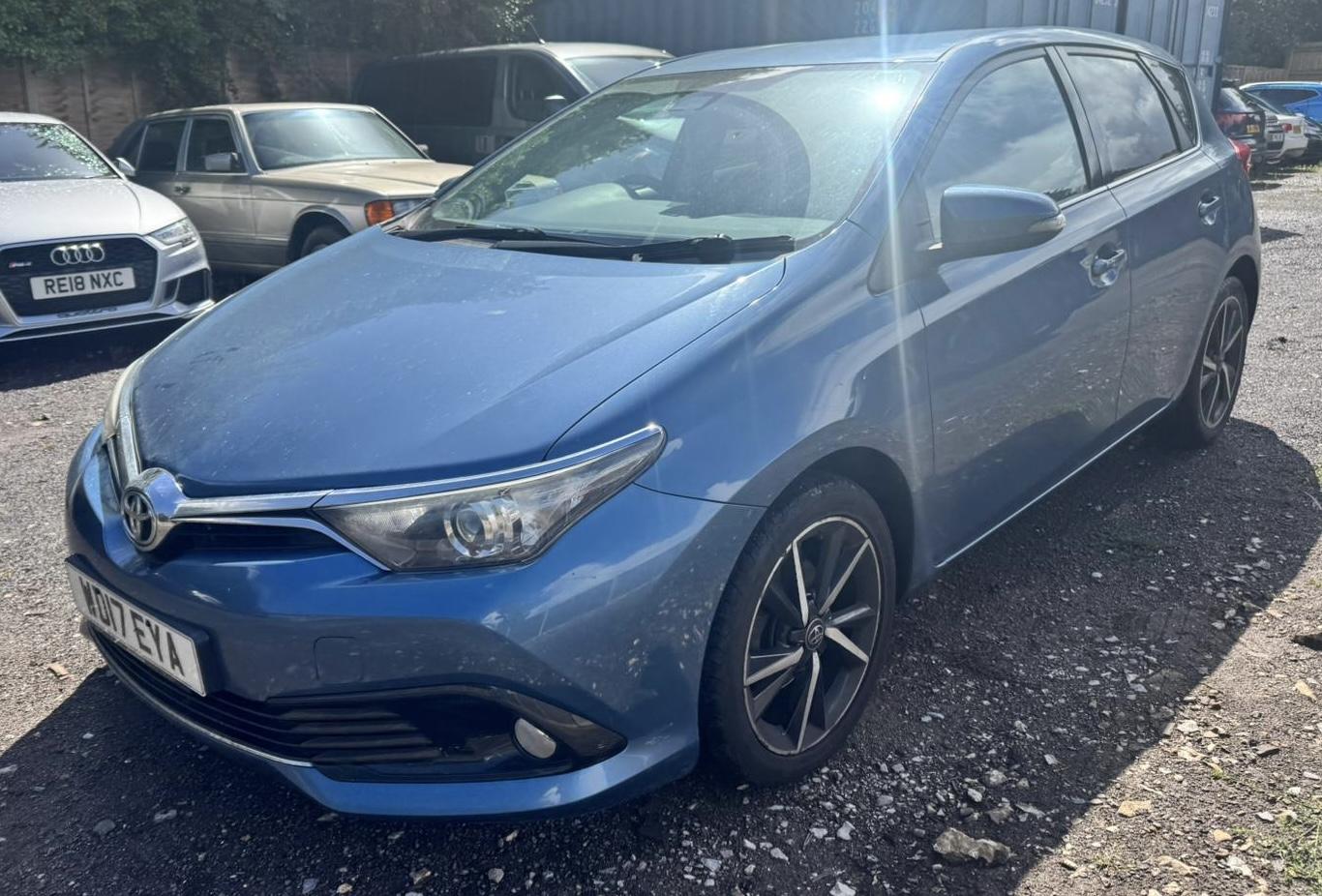Toyota Auris 1.2 VVT-i Design Hatchback 5dr Petrol Manual Euro 6 (s/s) (Safety Sense) (116 ps)