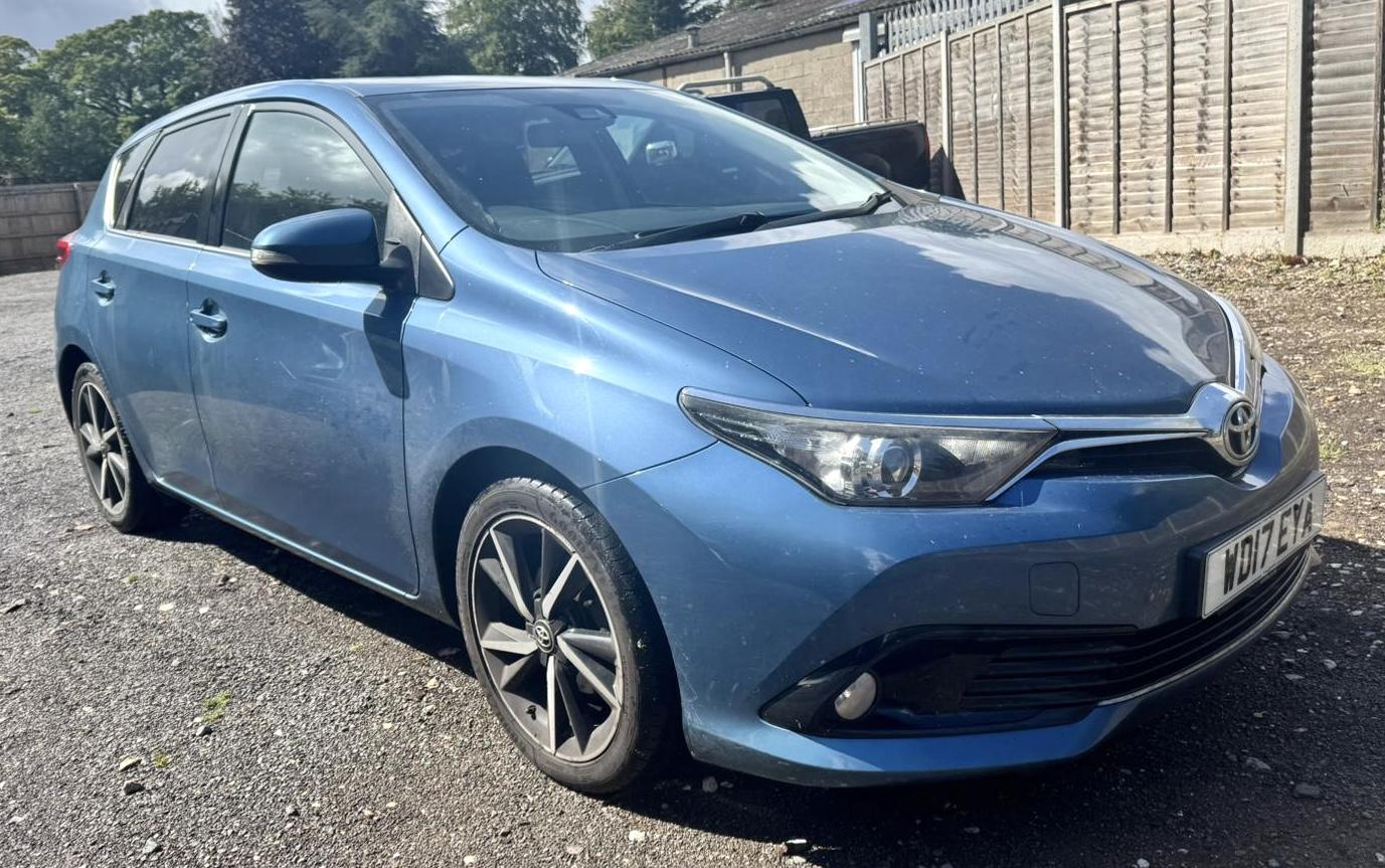 Toyota Auris 1.2 VVT-i Design Hatchback 5dr Petrol Manual Euro 6 (s/s) (Safety Sense) (116 ps)