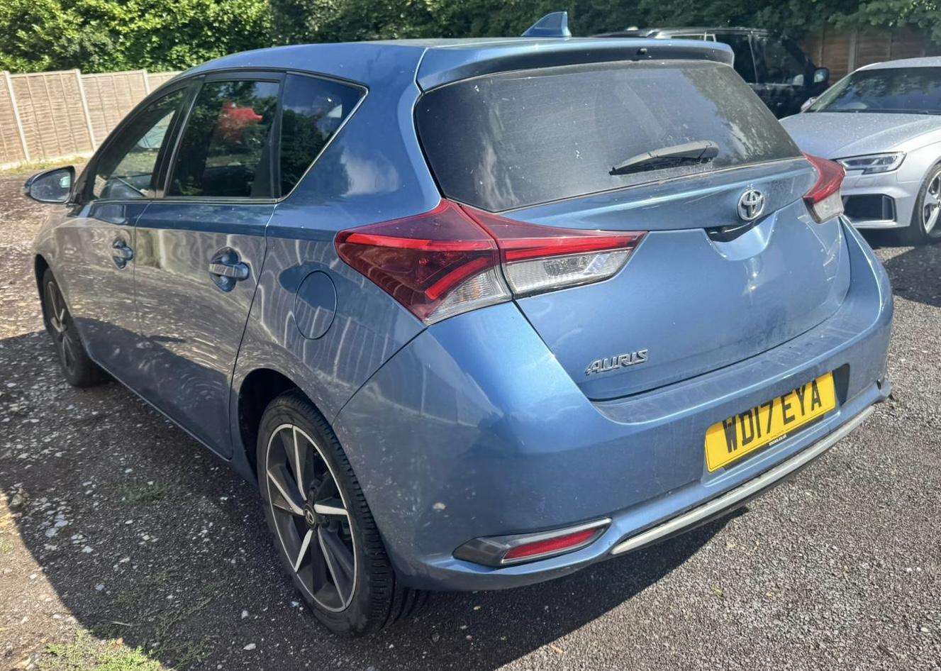 Toyota Auris 1.2 VVT-i Design Hatchback 5dr Petrol Manual Euro 6 (s/s) (Safety Sense) (116 ps)