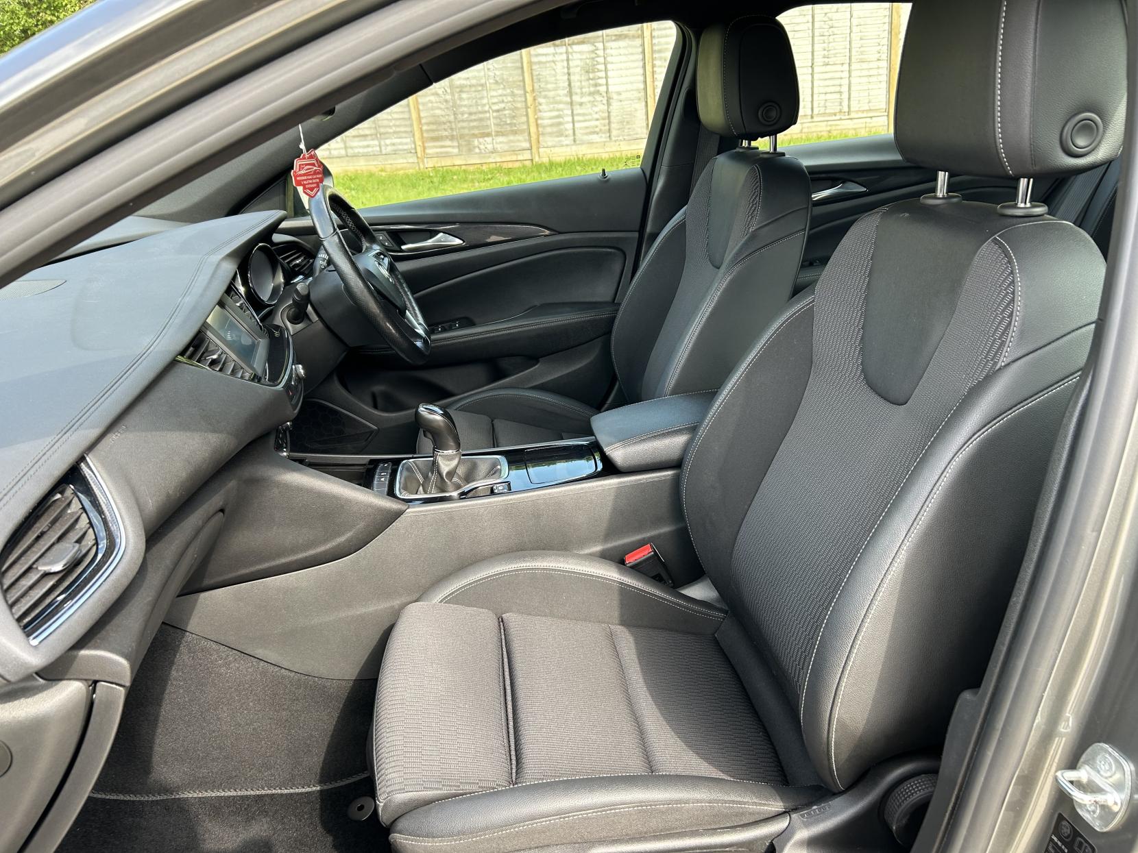 Vauxhall Insignia 1.5i Turbo GPF SRi VX Line Nav Grand Sport 5dr Petrol Manual Euro 6 (s/s) (165 ps)
