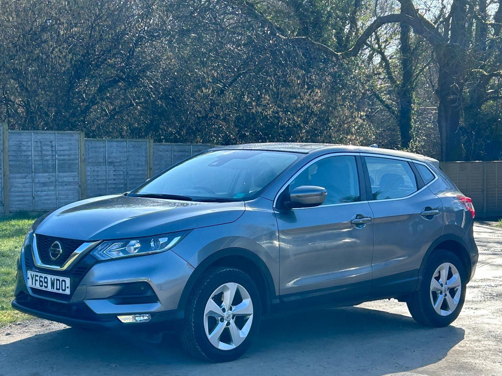 Nissan Qashqai 1.3 DIG-T Acenta Premium Euro 6 (s/s) 5dr