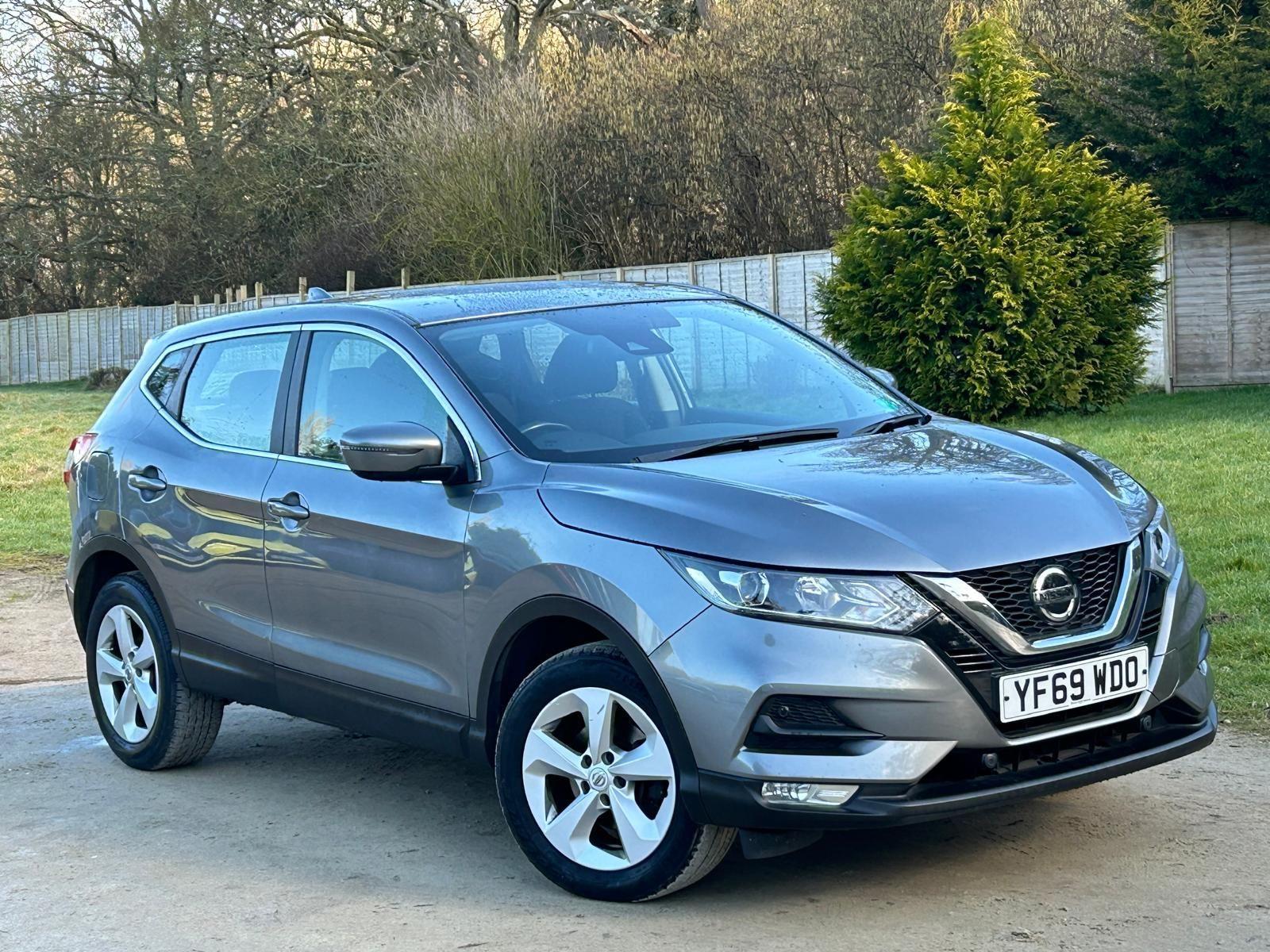 Nissan Qashqai 1.3 DIG-T Acenta Premium Euro 6 (s/s) 5dr