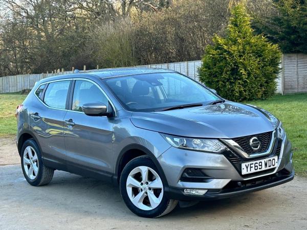 Nissan Qashqai 1.3 DIG-T Acenta Premium Euro 6 (s/s) 5dr