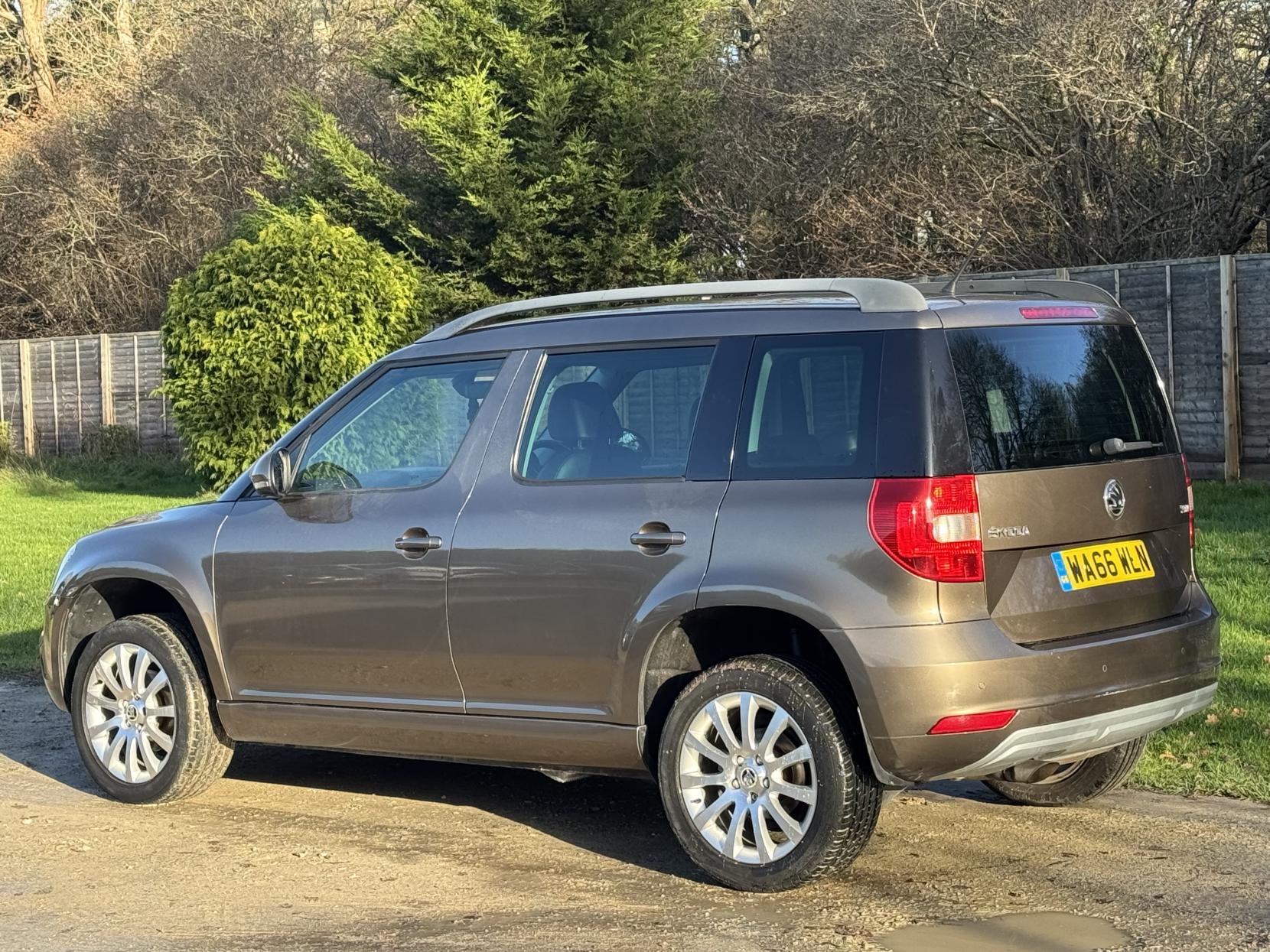 Skoda Yeti 1.2 TSI SE L SUV 5dr Petrol Manual Euro 6 (s/s) (110 ps)