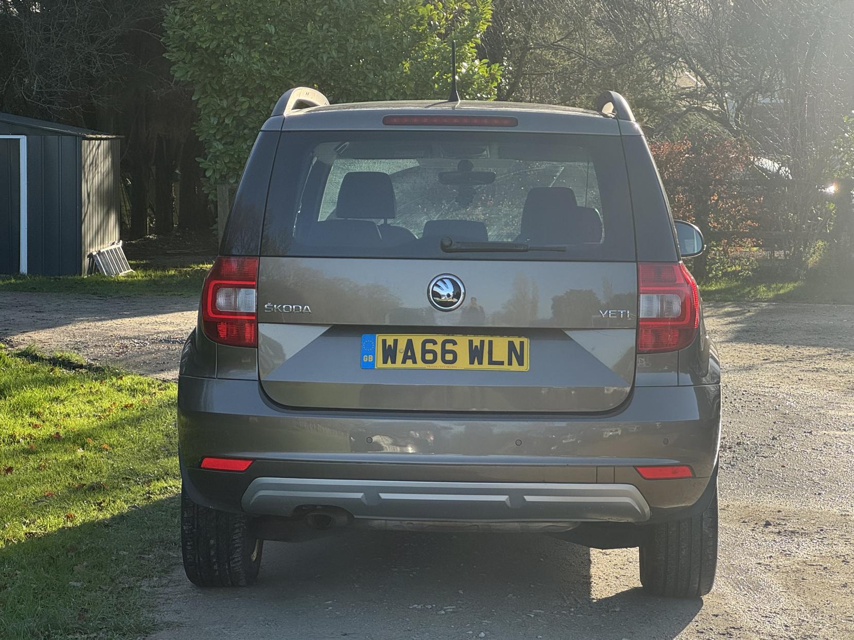 Skoda Yeti 1.2 TSI SE L SUV 5dr Petrol Manual Euro 6 (s/s) (110 ps)