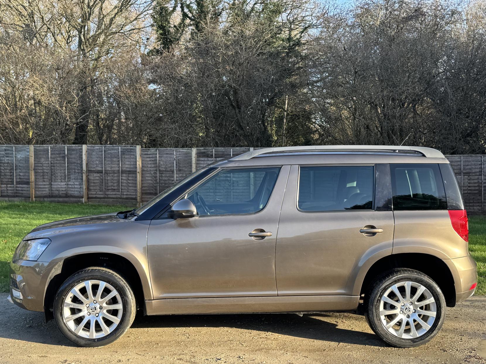 Skoda Yeti 1.2 TSI SE L SUV 5dr Petrol Manual Euro 6 (s/s) (110 ps)