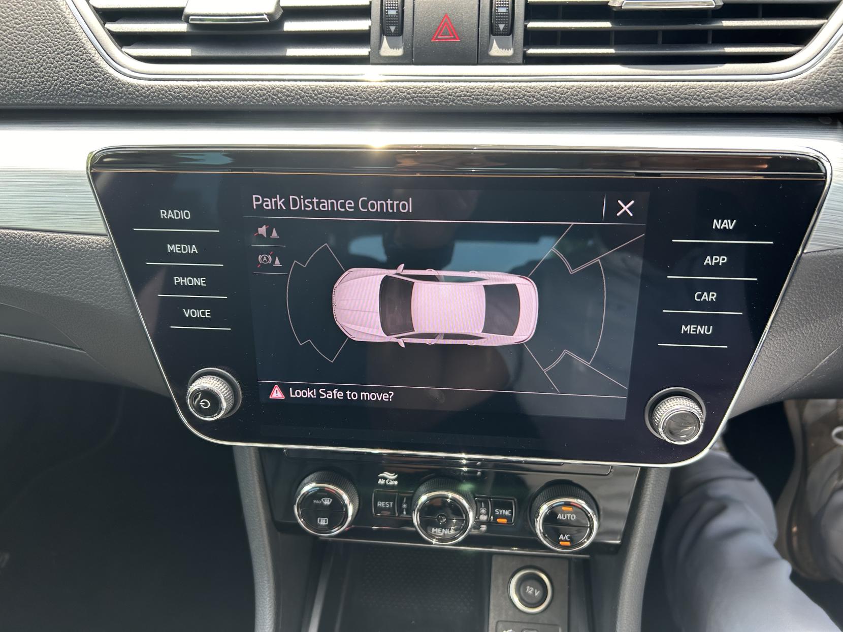 Skoda Superb 1.4 TSI iV 13kWh SE Technology Hatchback 5dr Petrol Plug-in Hybrid DSG Euro 6 (s/s) (218 ps)