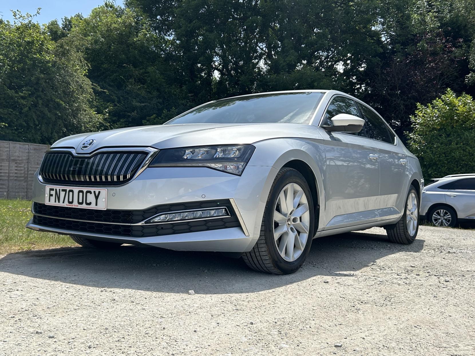 Skoda Superb 1.4 TSI iV 13kWh SE Technology Hatchback 5dr Petrol Plug-in Hybrid DSG Euro 6 (s/s) (218 ps)