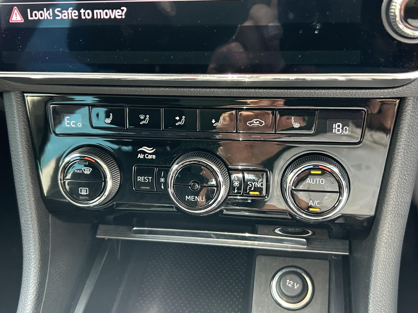 Skoda Superb 1.4 TSI iV 13kWh SE Technology Hatchback 5dr Petrol Plug-in Hybrid DSG Euro 6 (s/s) (218 ps)