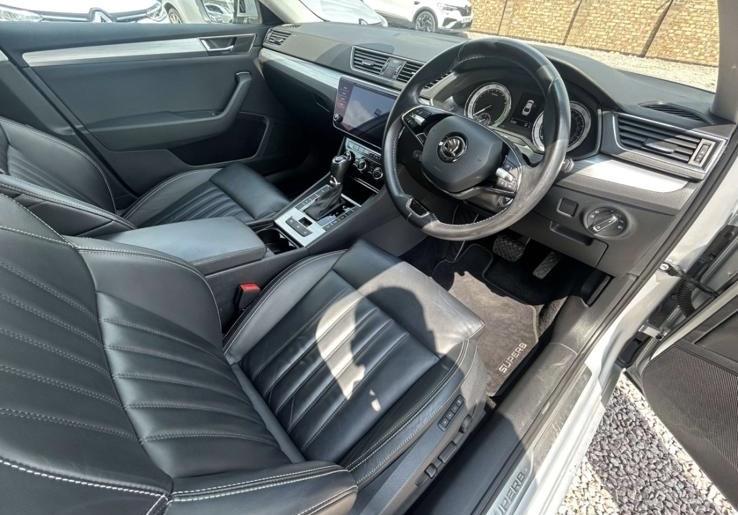 Skoda Superb 1.4 TSI iV 13kWh SE Technology Hatchback 5dr Petrol Plug-in Hybrid DSG Euro 6 (s/s) (218 ps)