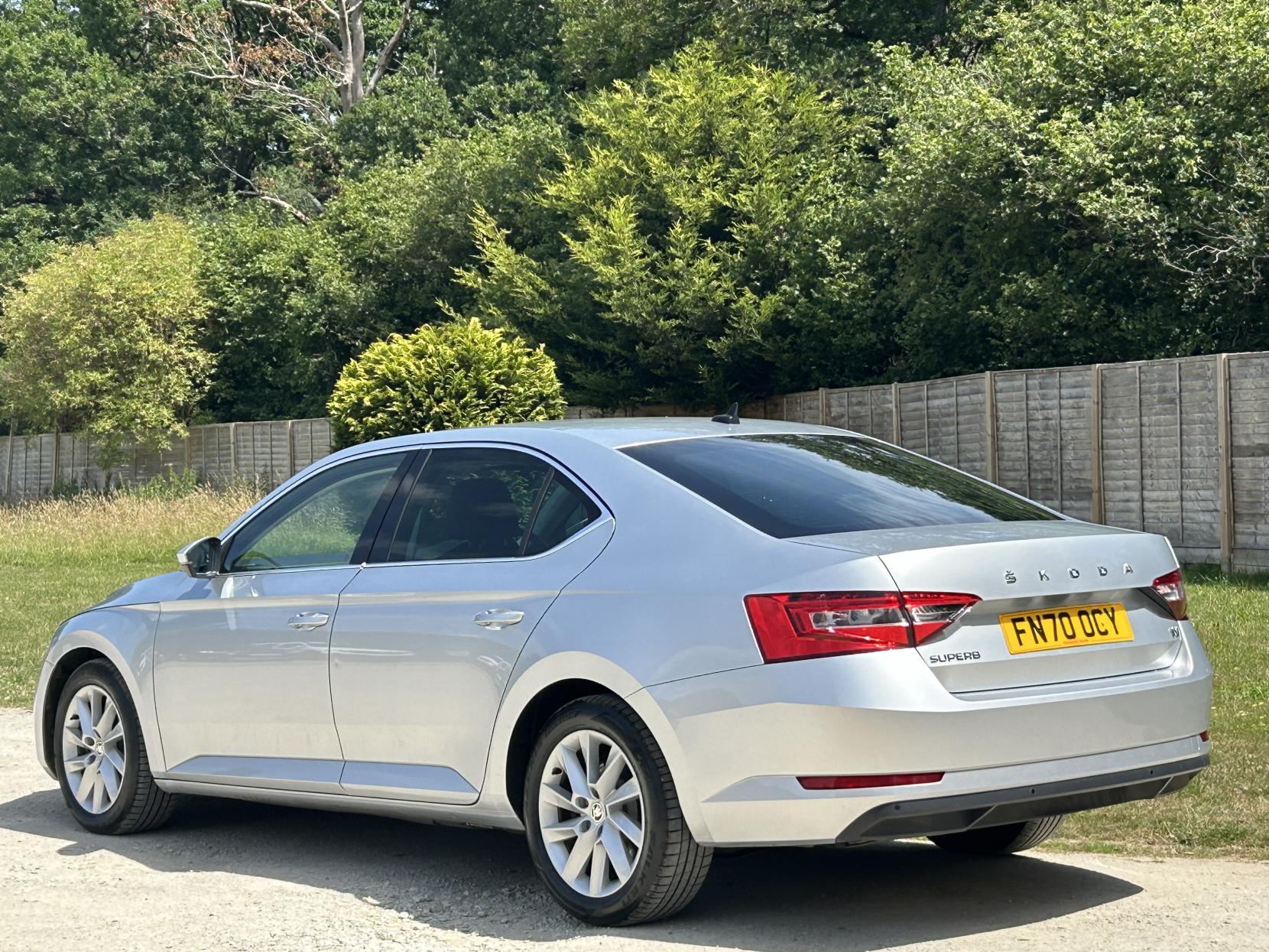 Skoda Superb 1.4 TSI iV 13kWh SE Technology Hatchback 5dr Petrol Plug-in Hybrid DSG Euro 6 (s/s) (218 ps)