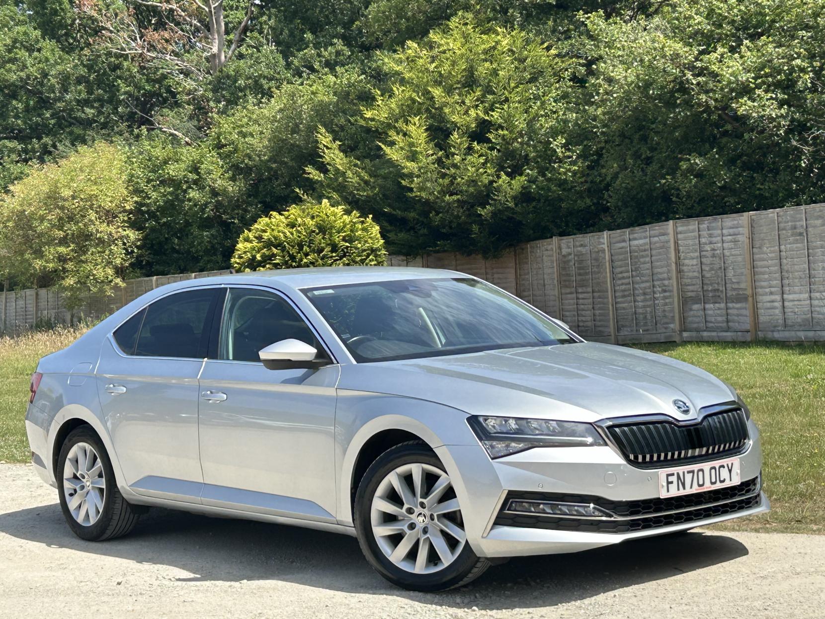 Skoda Superb 1.4 TSI iV 13kWh SE Technology Hatchback 5dr Petrol Plug-in Hybrid DSG Euro 6 (s/s) (218 ps)