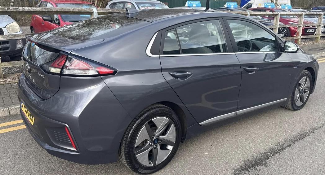 Hyundai IONIQ 1.6 h-GDi 1st Edition Hatchback 5dr Petrol Hybrid DCT Euro 6 (s/s) (141 ps)