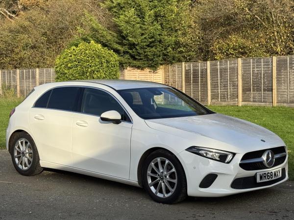 Mercedes-Benz A Class 1.5 A180d Sport (Executive) Hatchback 5dr Diesel 7G-DCT Euro 6 (s/s) (116 ps)