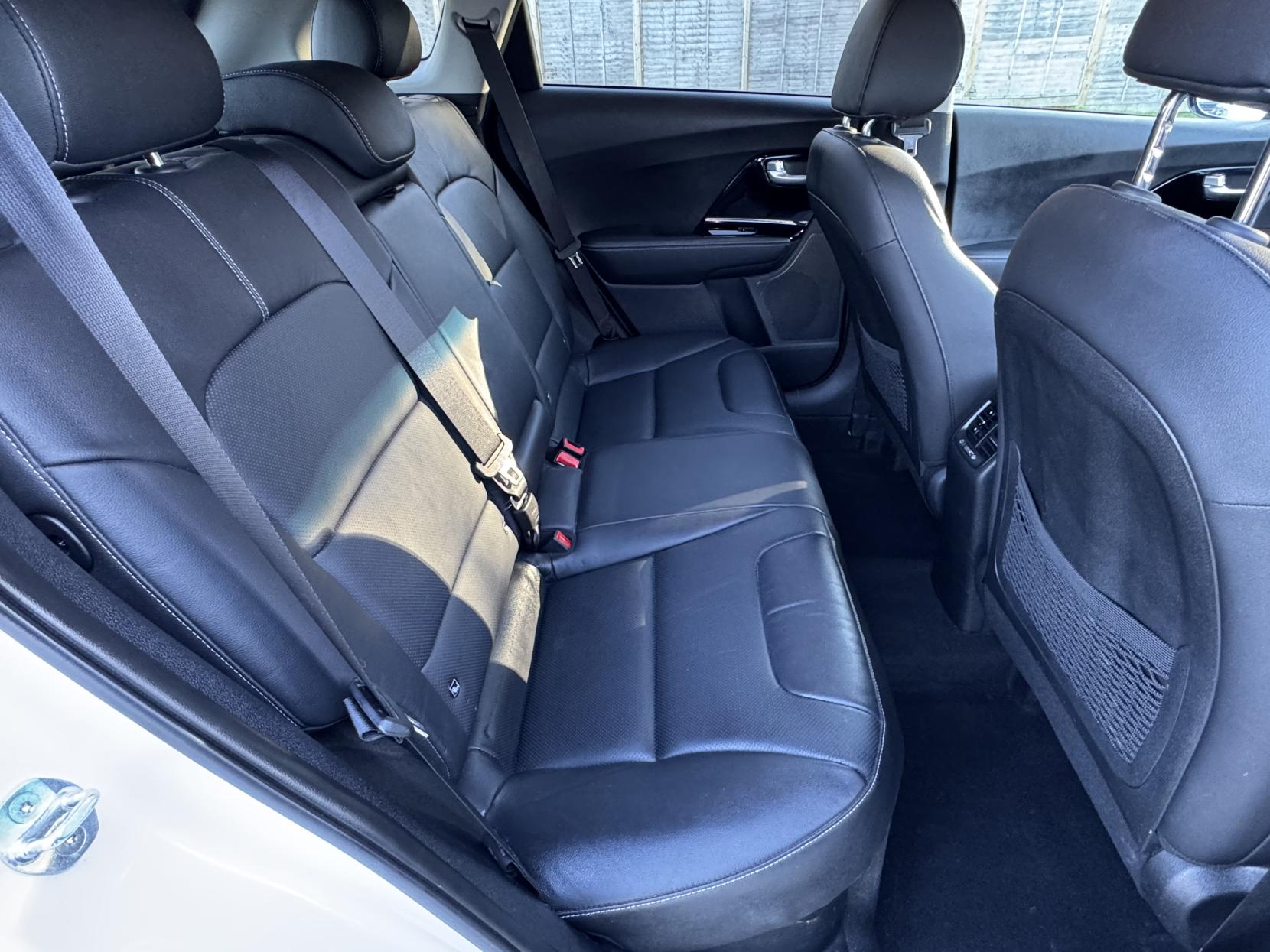 Kia Niro 1.6 GDi 8.9kWh 3 SUV 5dr Petrol Plug-in Hybrid DCT Euro 6 (s/s) (139 bhp)