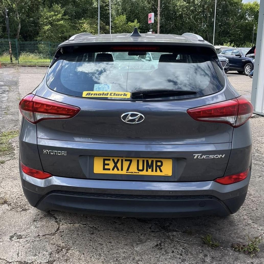 Hyundai TUCSON 1.7 CRDi Blue Drive SE Nav SUV 5dr Diesel DCT Euro 6 (s/s) (141 ps)