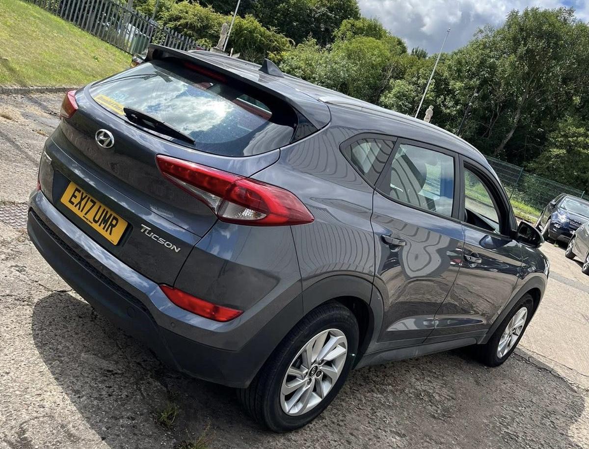 Hyundai TUCSON 1.7 CRDi Blue Drive SE Nav SUV 5dr Diesel DCT Euro 6 (s/s) (141 ps)