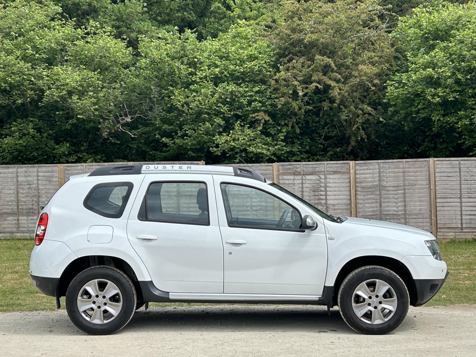 Dacia Duster 1.2 TCe Laureate SUV 5dr Petrol Manual Euro 6 (s/s) (125 ps)