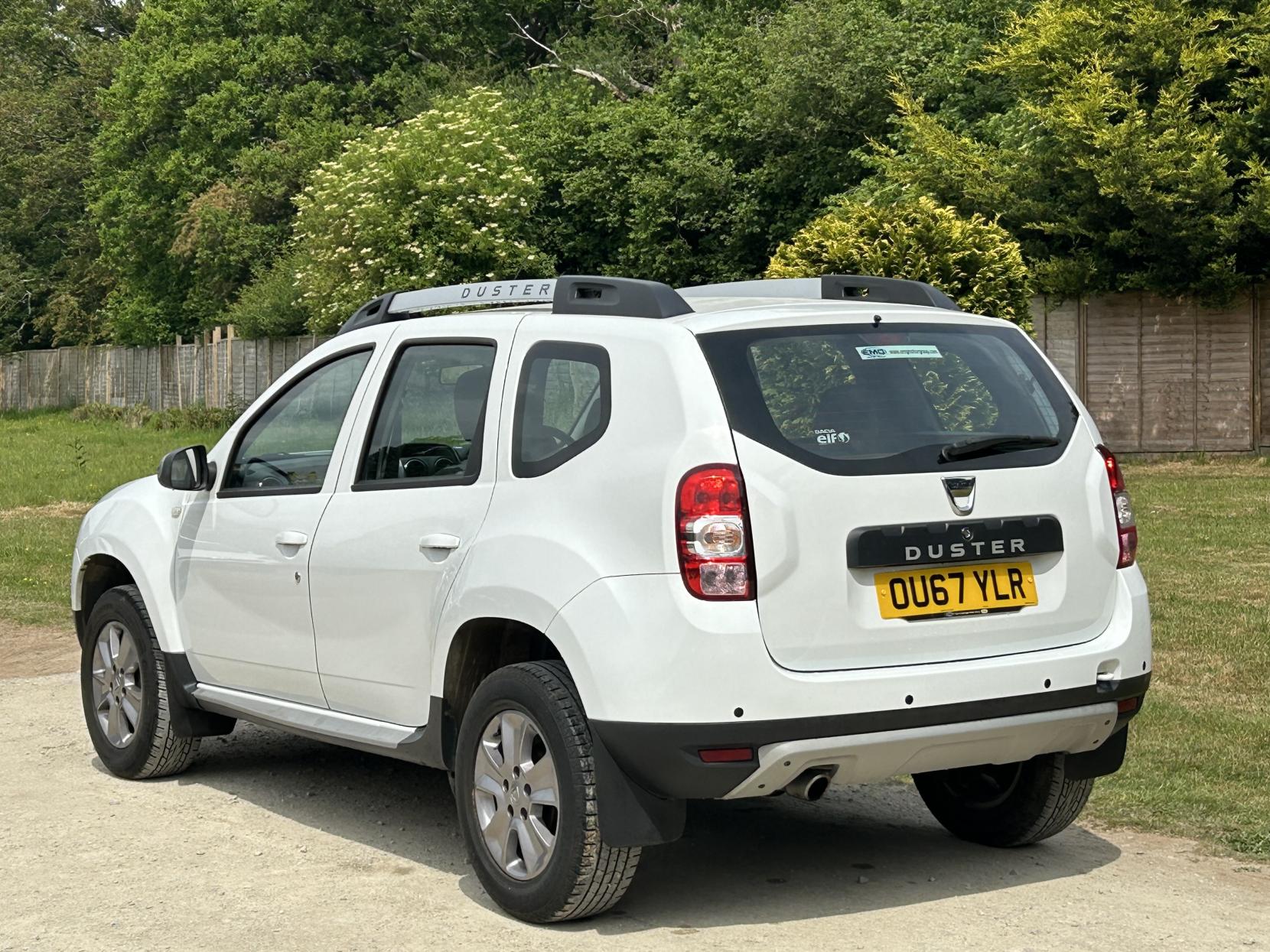 Dacia Duster 1.2 TCe Laureate SUV 5dr Petrol Manual Euro 6 (s/s) (125 ps)