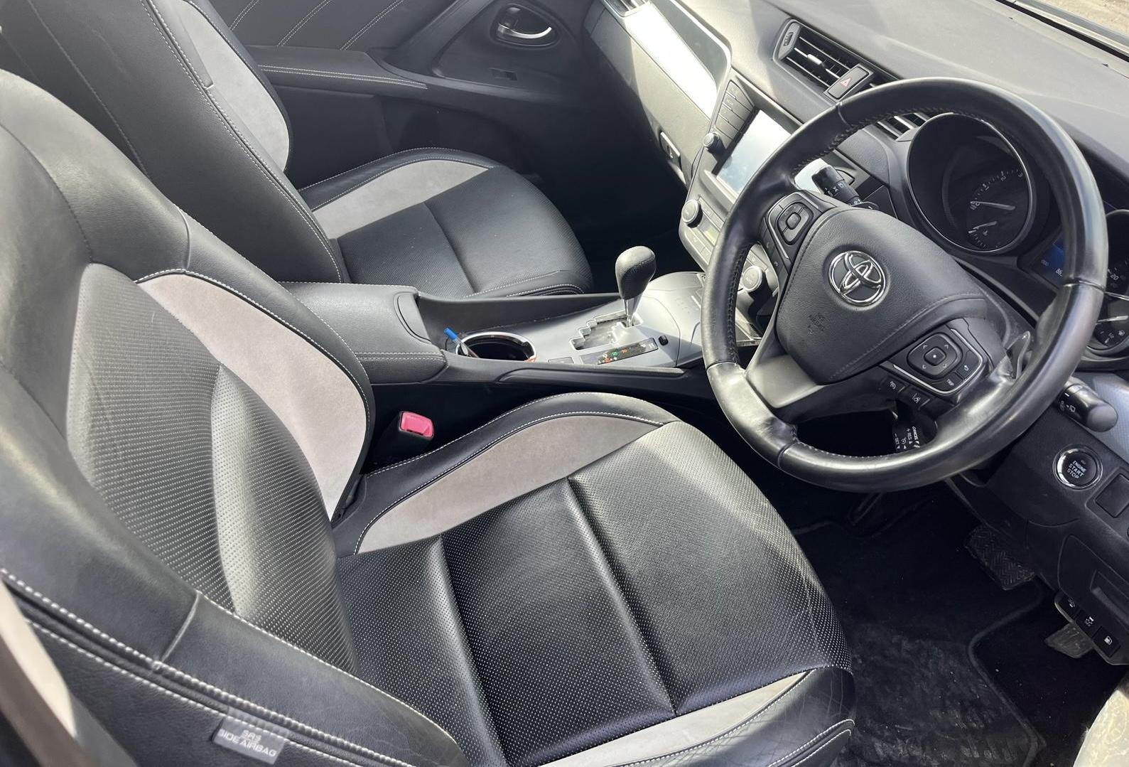 Toyota Avensis 1.8 V-Matic Business Edition Plus Touring Sports 5dr Petrol CVT Euro 6 (147 ps)