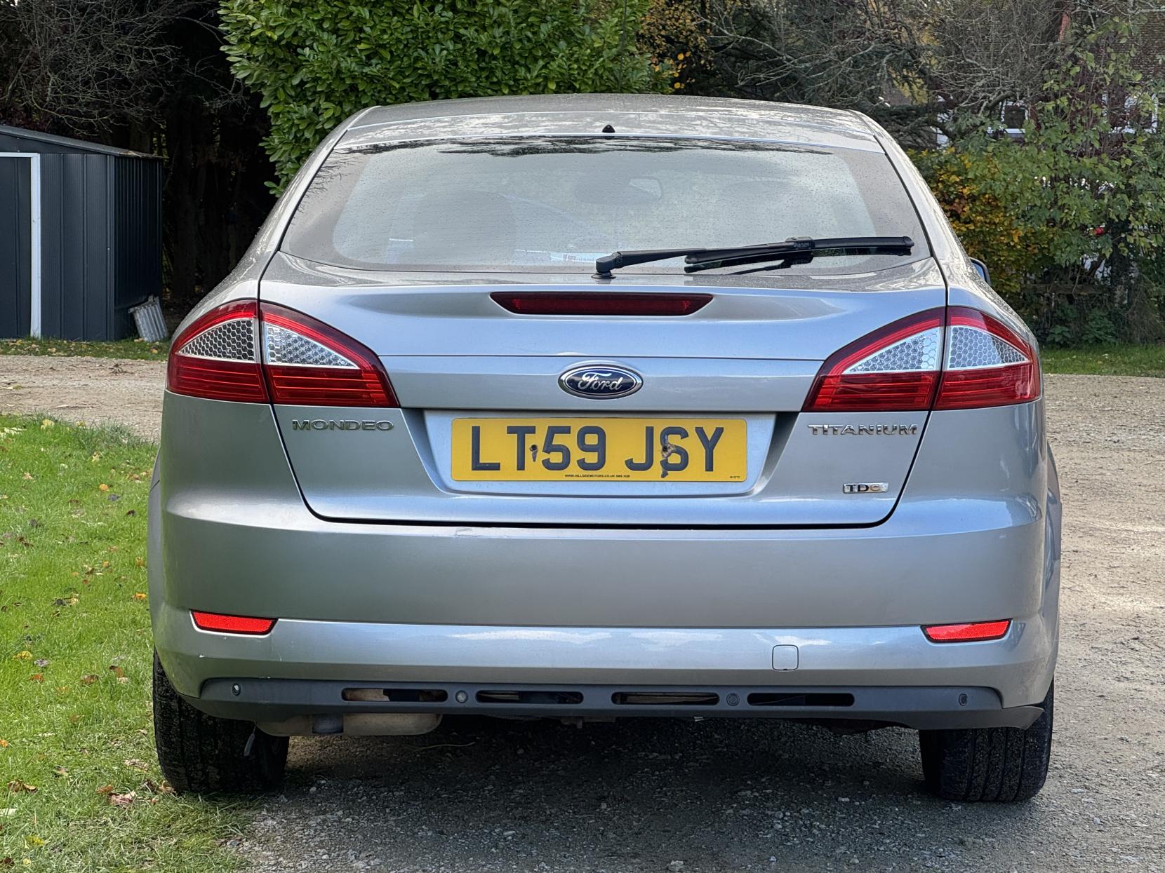 Ford Mondeo 2.0 TDCi Titanium Hatchback 5dr Diesel Manual (154 g/km, 138 bhp)