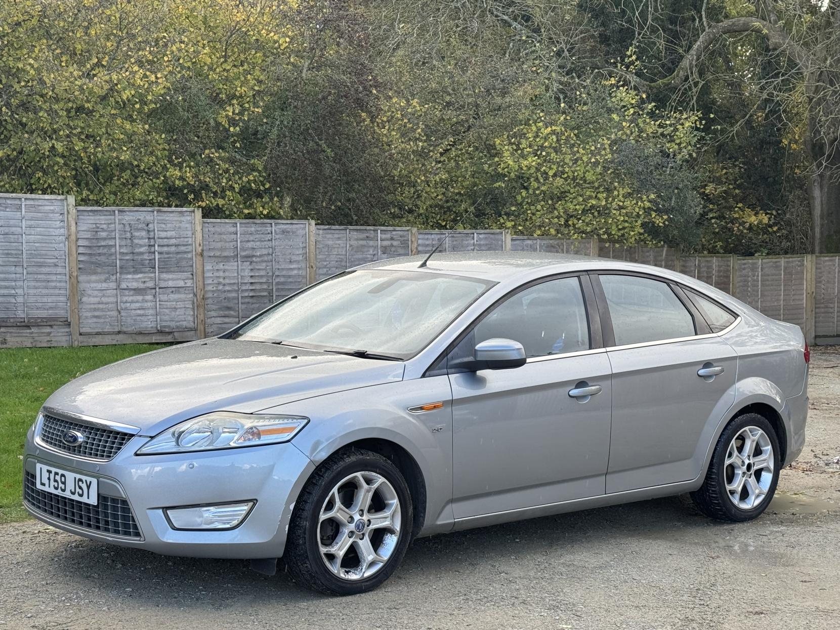 Ford Mondeo 2.0 TDCi Titanium Hatchback 5dr Diesel Manual (154 g/km, 138 bhp)