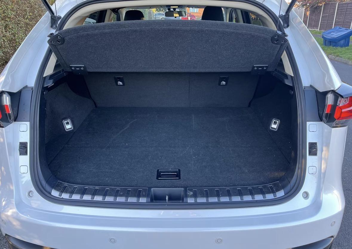 Lexus NX 2.5 300h Sport SUV 5dr Petrol Hybrid E-CVT 4WD Euro 6 (s/s) (197 ps)