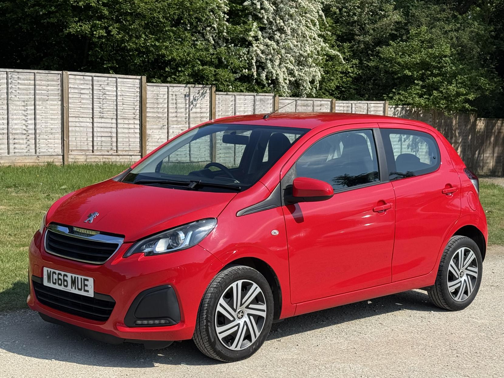 Peugeot 108 1.0 Active Hatchback 5dr Petrol 2 Tronic Euro 6 (68 ps)